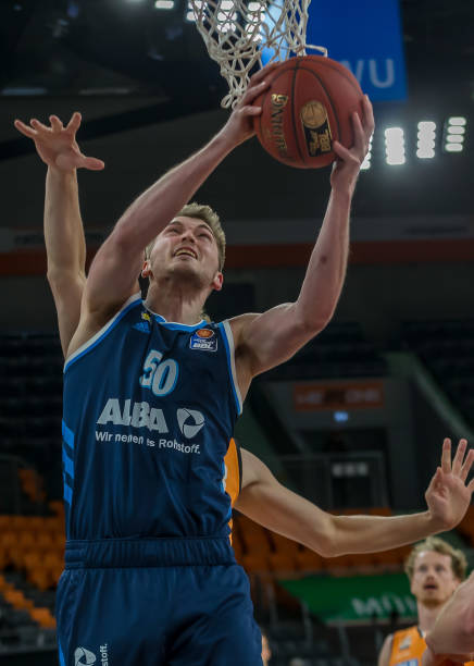 阿伦斯在诺 阿伦斯在诺