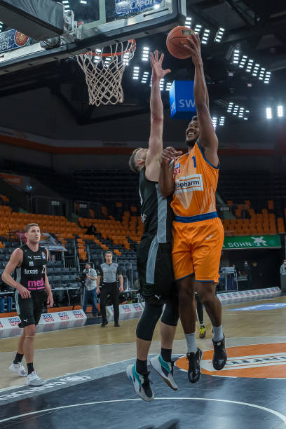 尔塔斯的登 尔塔斯的登