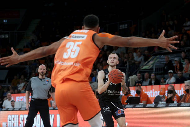 还确保了下 还确保了下