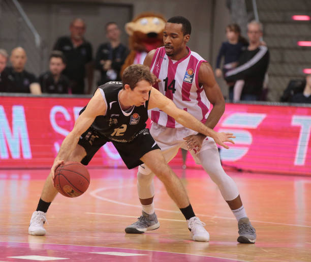 转换防守慢 转换防守慢